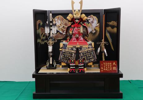 鈴甲子雄山作 12号純金箔押し小札赤糸威し大鎧一段飾り-1