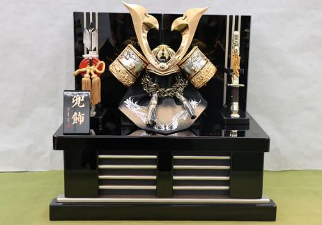 宝童監修10号ハヤブサ兜収納箱飾り-1