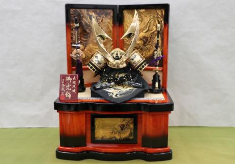 武政作10号隼兜収納箱飾り-1